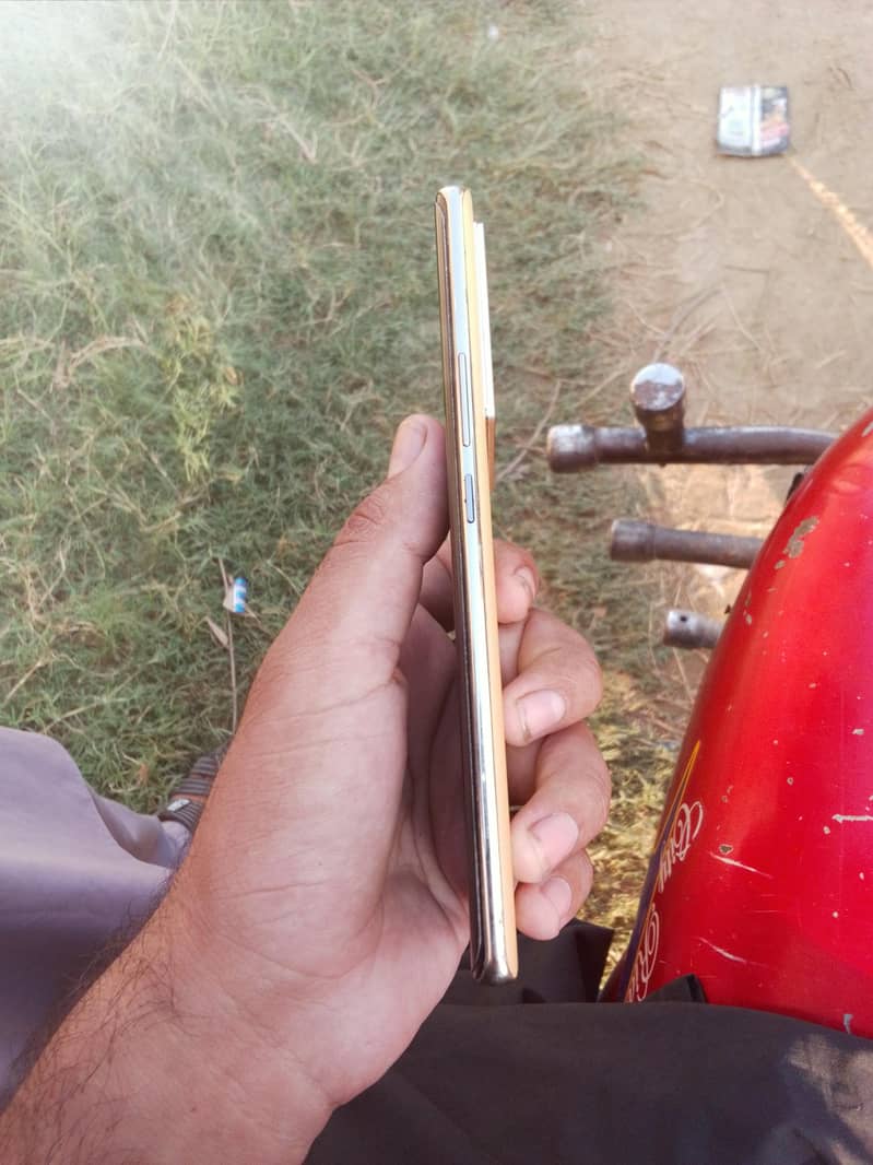 Infinix note 40pro 2