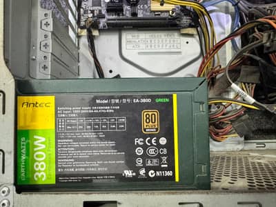 ASUS H110 4 cores  (processor i5 6thgen 2.6) Power Suppli380 80+bronze
