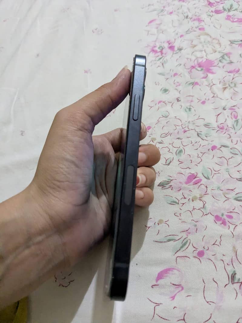 IPHONE 12 [BLUE] 4