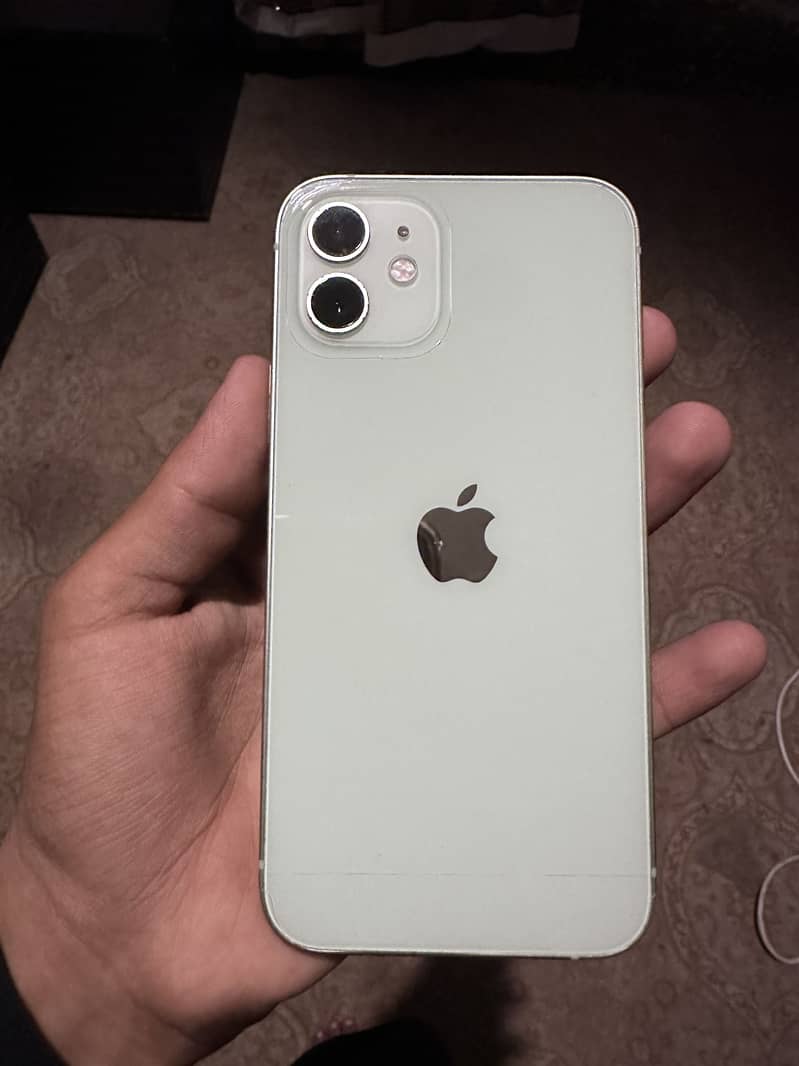 Apple iPhone 12 0