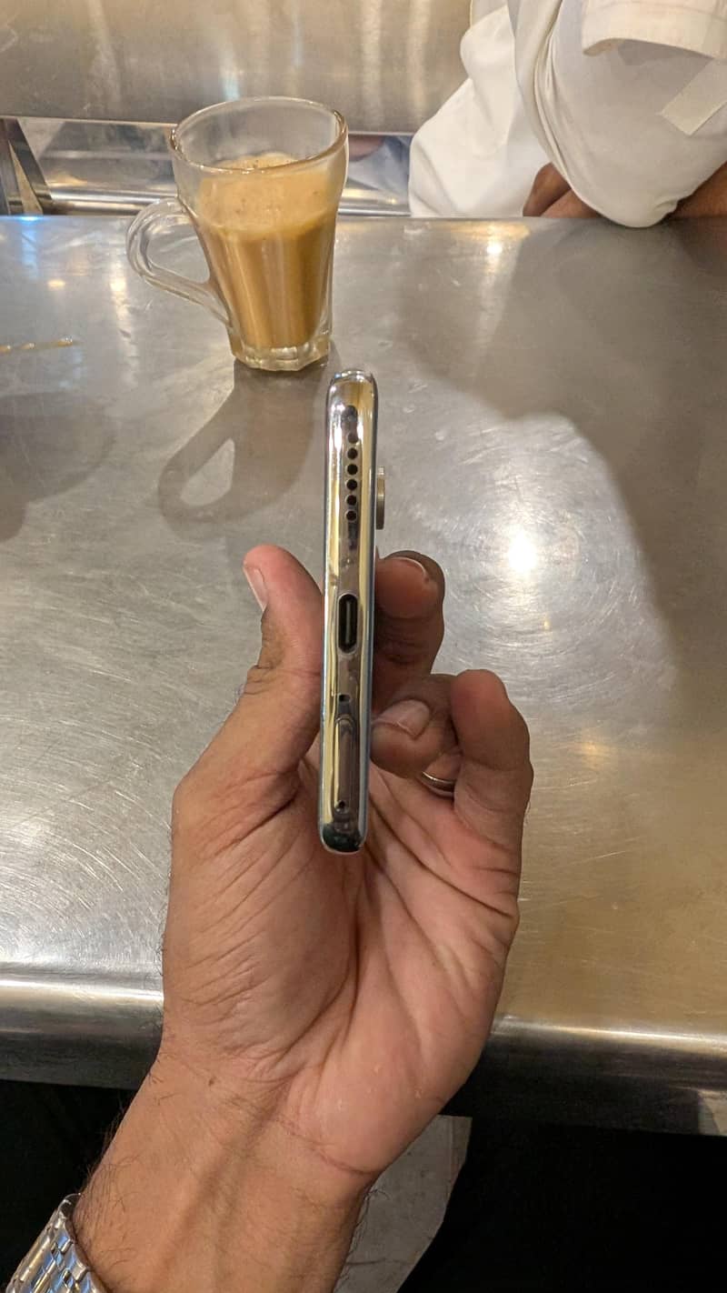Tecno CAMON 40 Pro 5