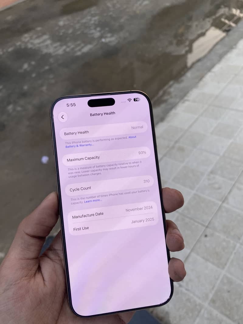 Apple iPhone 16 Pro Max 6