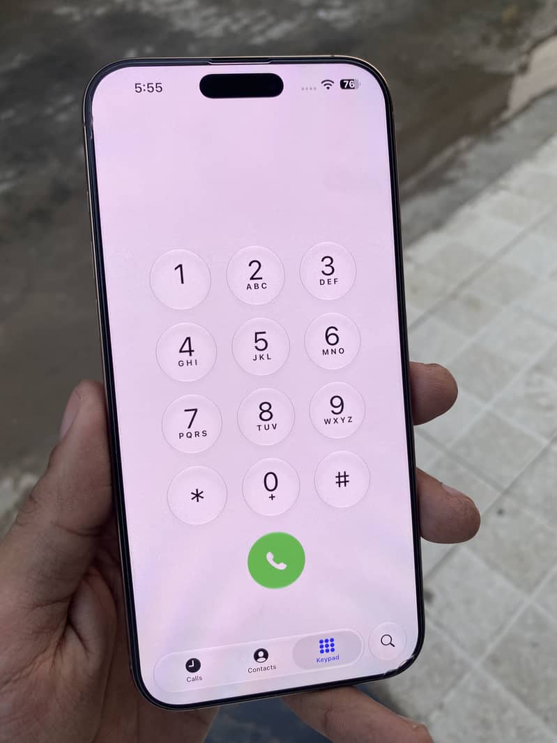 Apple iPhone 16 Pro Max 9