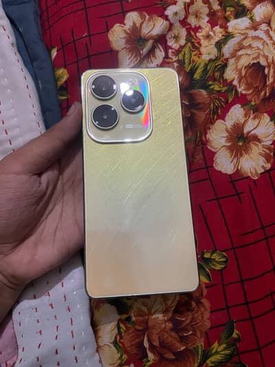 Infinix Hot 40 Pro