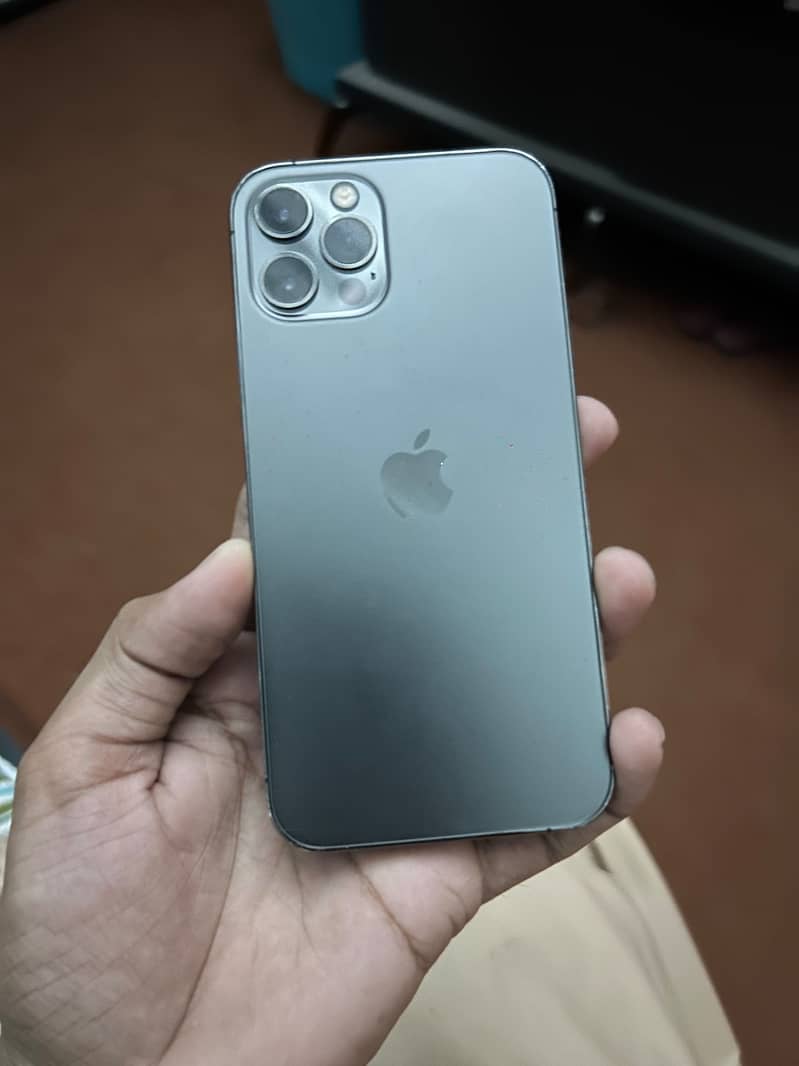 Apple iPhone 12 Pro 3