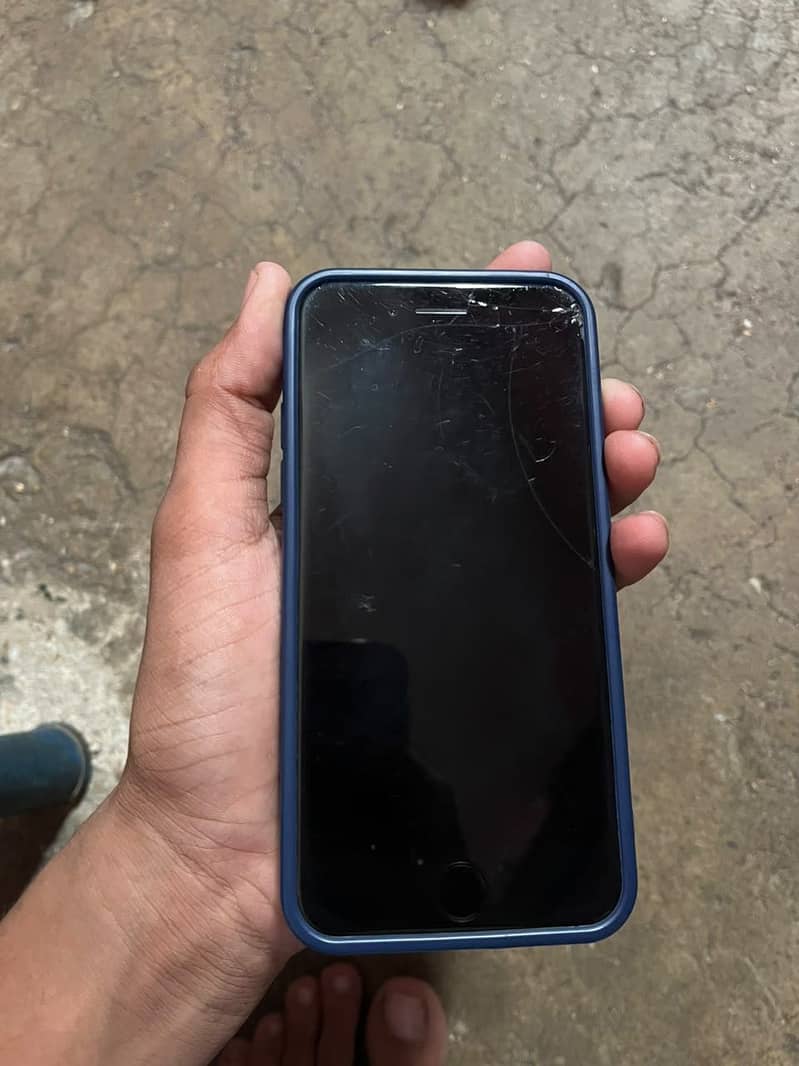 Apple iPhone SE 12