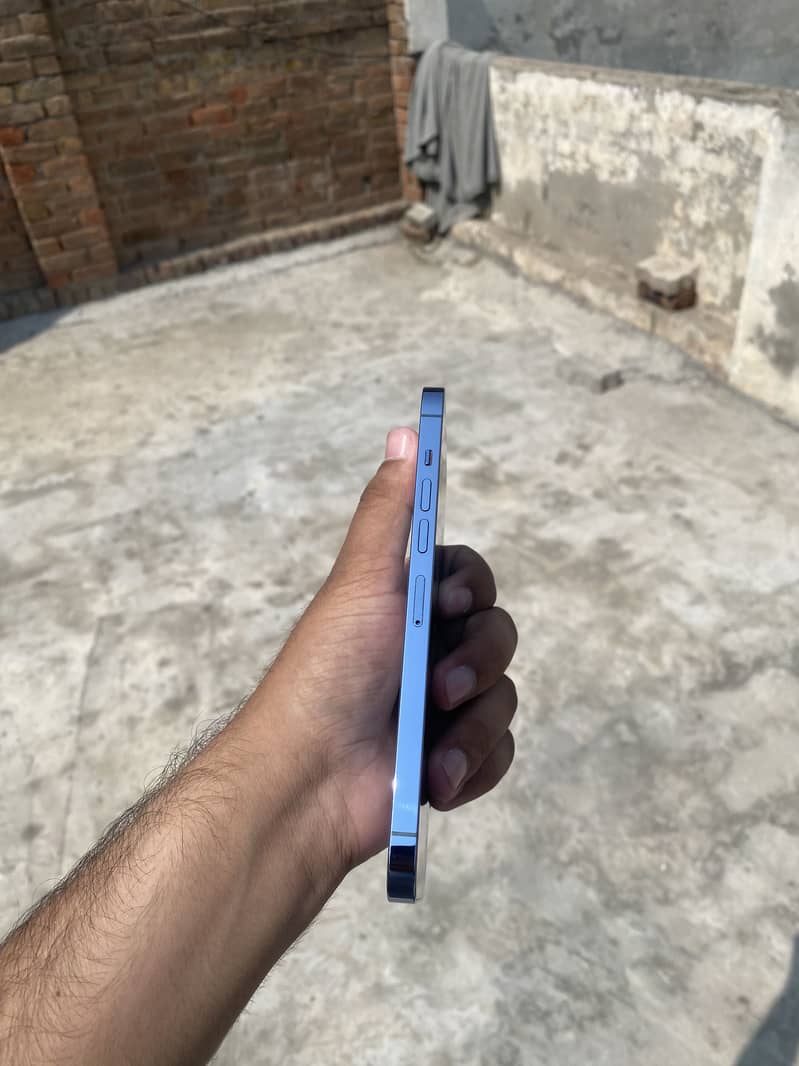 Apple iPhone 13 Pro Max 6