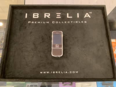 Nokia 8800 Sapphire Arte Pre-Owned with Charging Dock and Charger