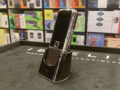 Nokia 8800 Sapphire Arte Pre-Owned with Charging Dock and Charger