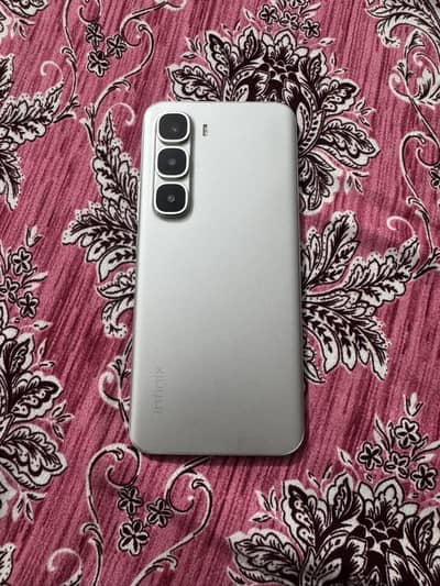 Infinix Hot 60 Pro+ 16/256GB With box