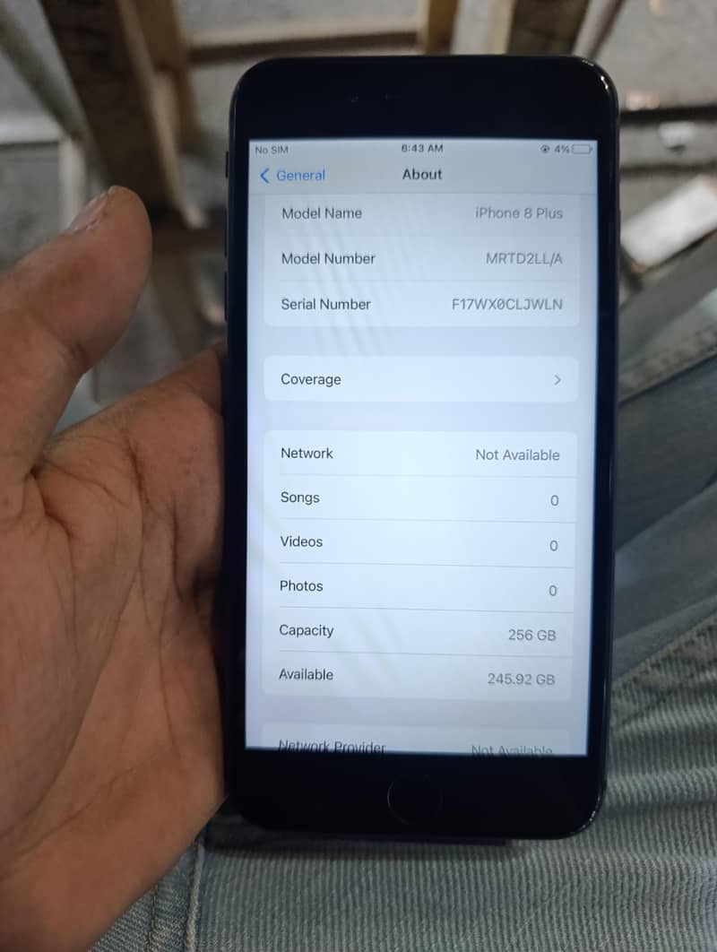 Apple iPhone 8 Plus 3