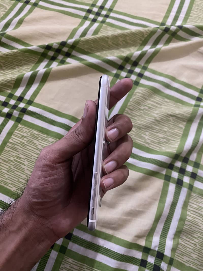Apple iPhone SE 5