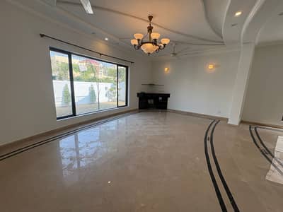 1 Kanal Slightly Used Modern Design House For Rent In DHA Phase 4 Lahore.