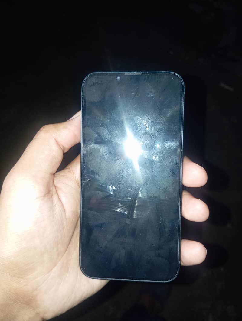 Apple iPhone 13 1