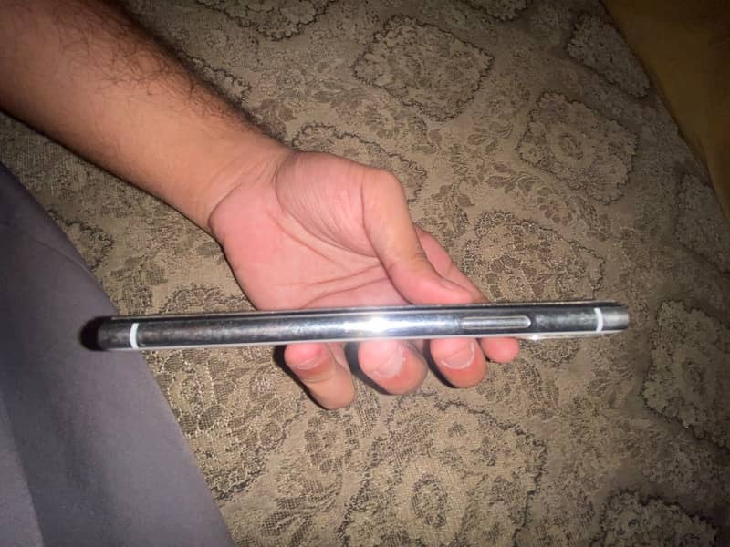 Apple iPhone X 9