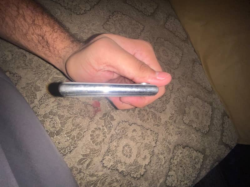 Apple iPhone X 10
