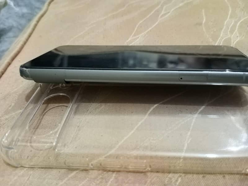 Google Pixel 8 3