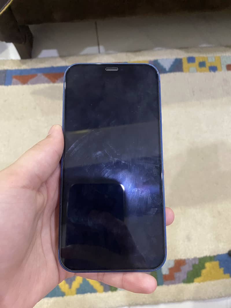 Apple iPhone 12 3