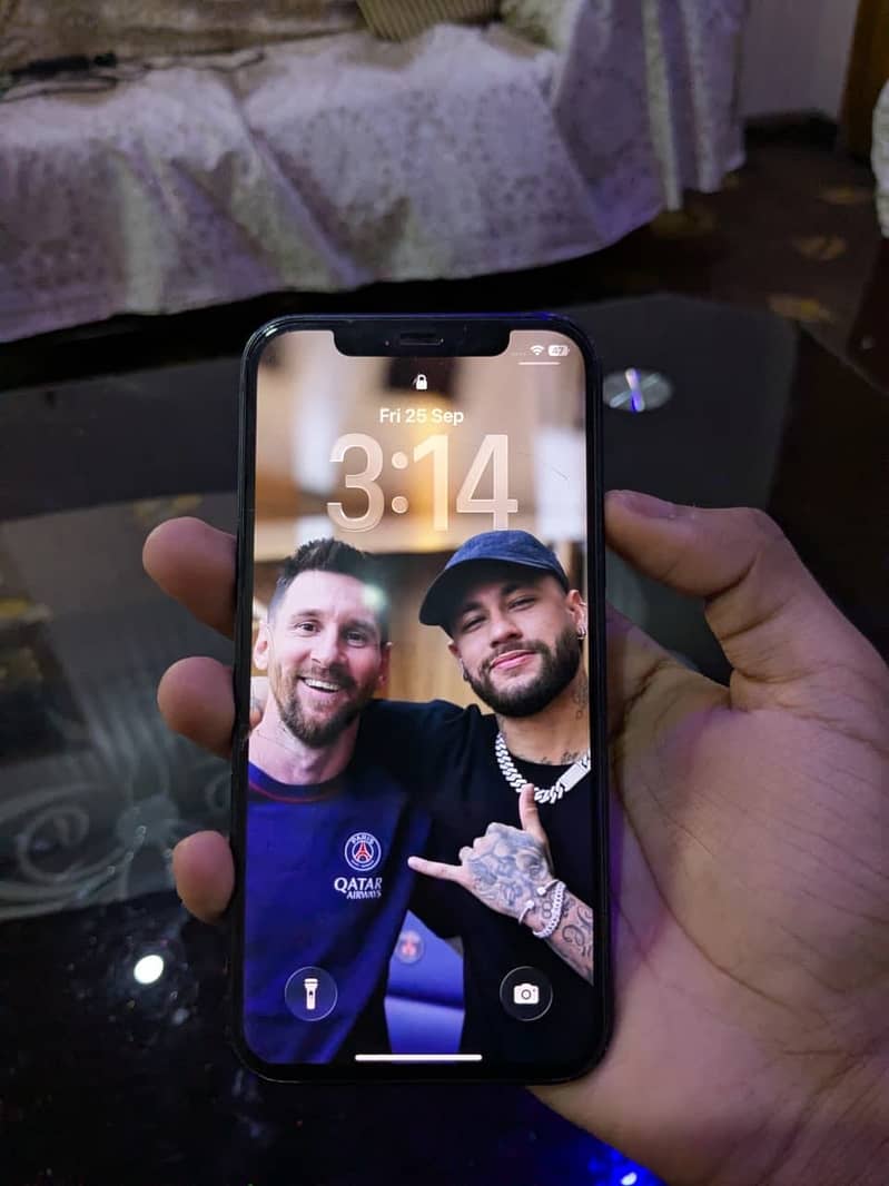 Apple iPhone 12 5