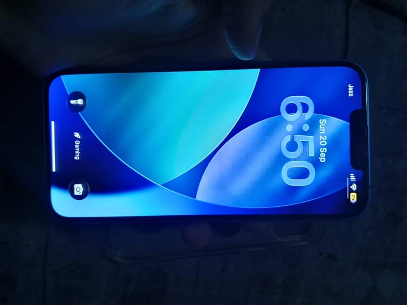 Apple iPhone 13 7