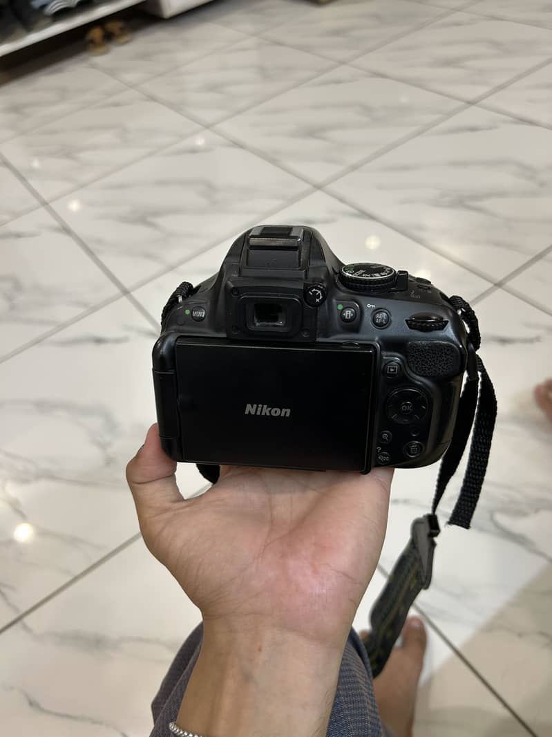 Nikon D5200 8