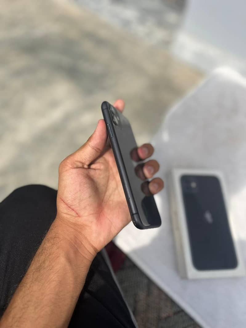 Apple iPhone 11 5