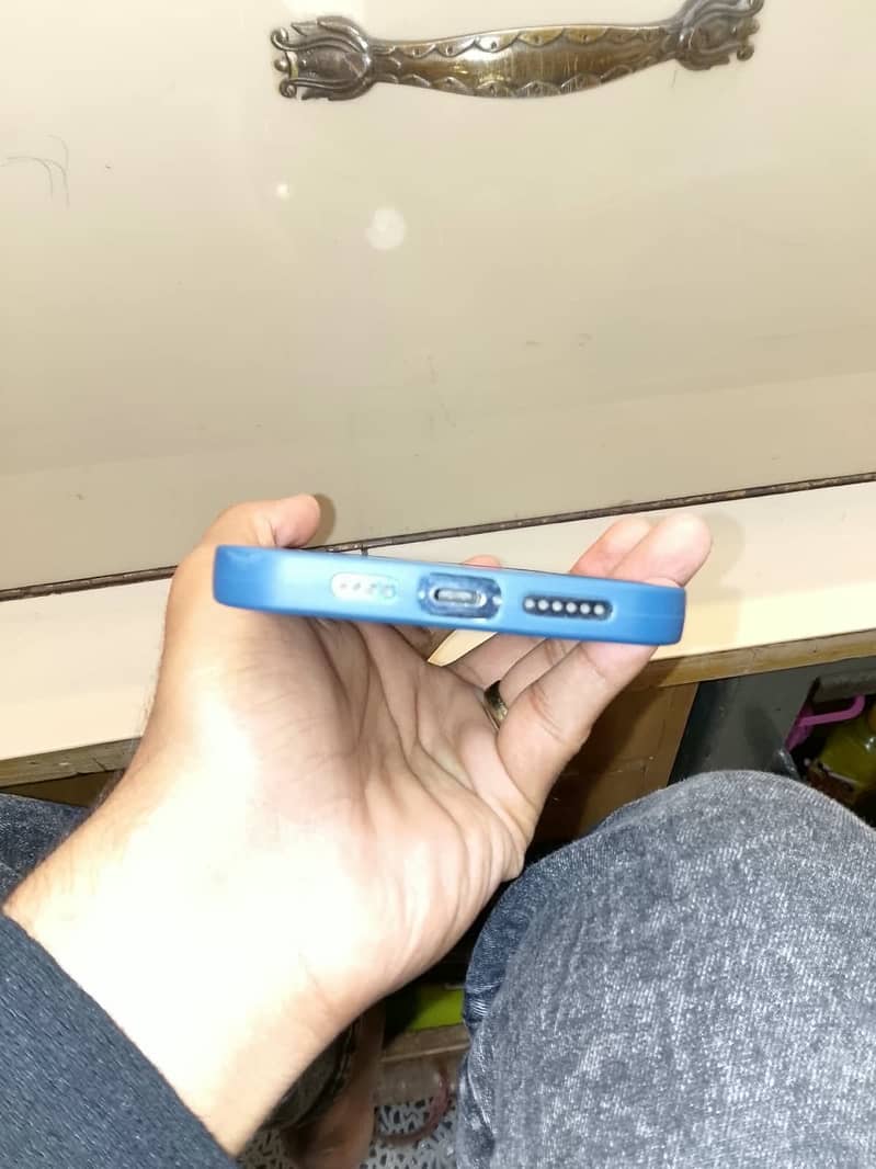 Apple iPhone 12 Pro Max 4