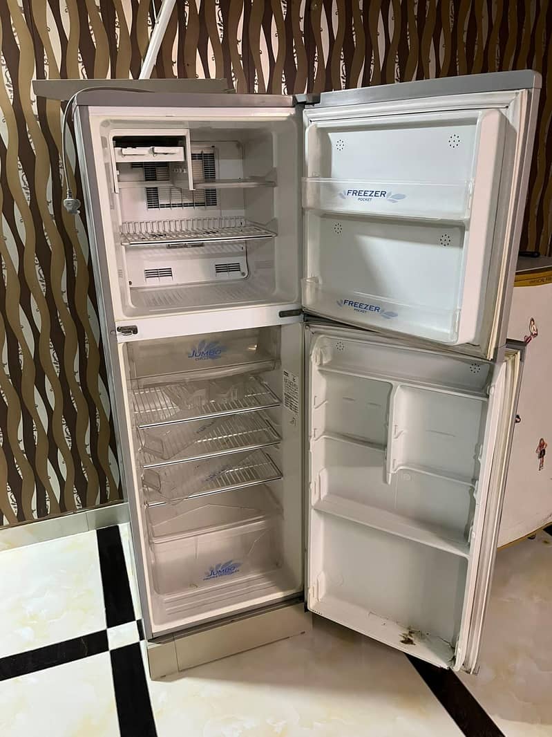 fridge 0