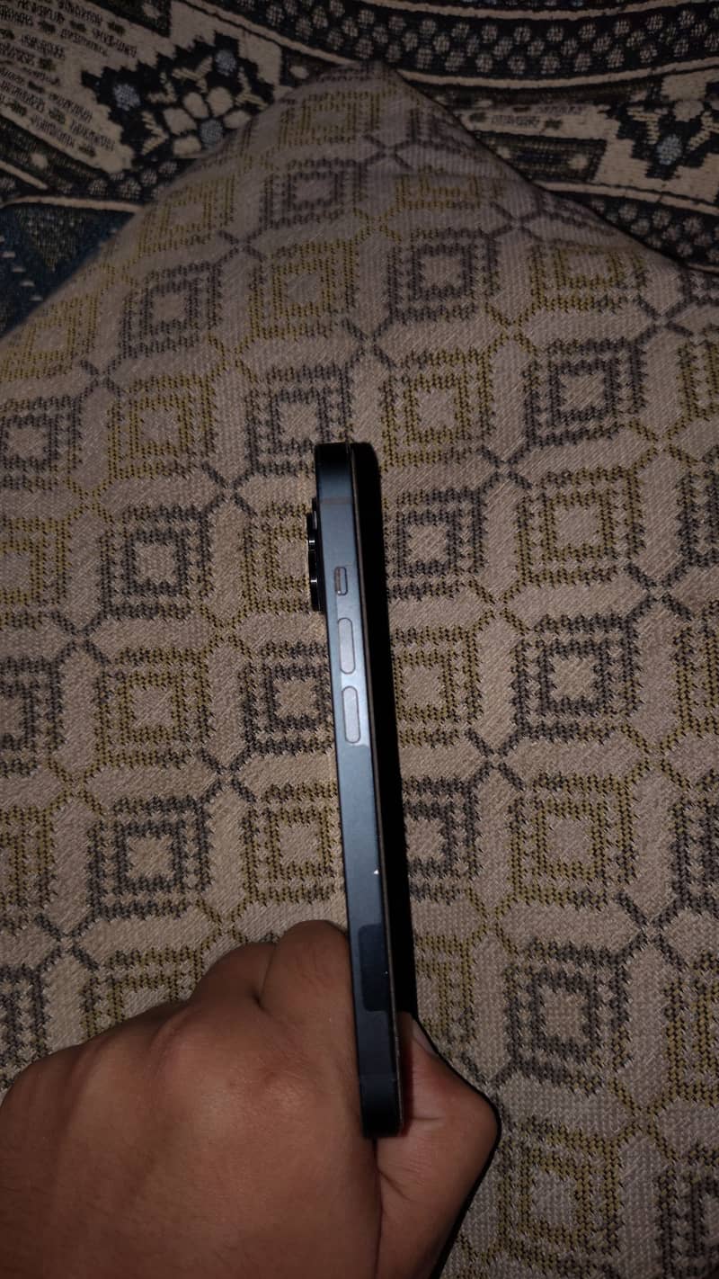 Apple iPhone 14 10
