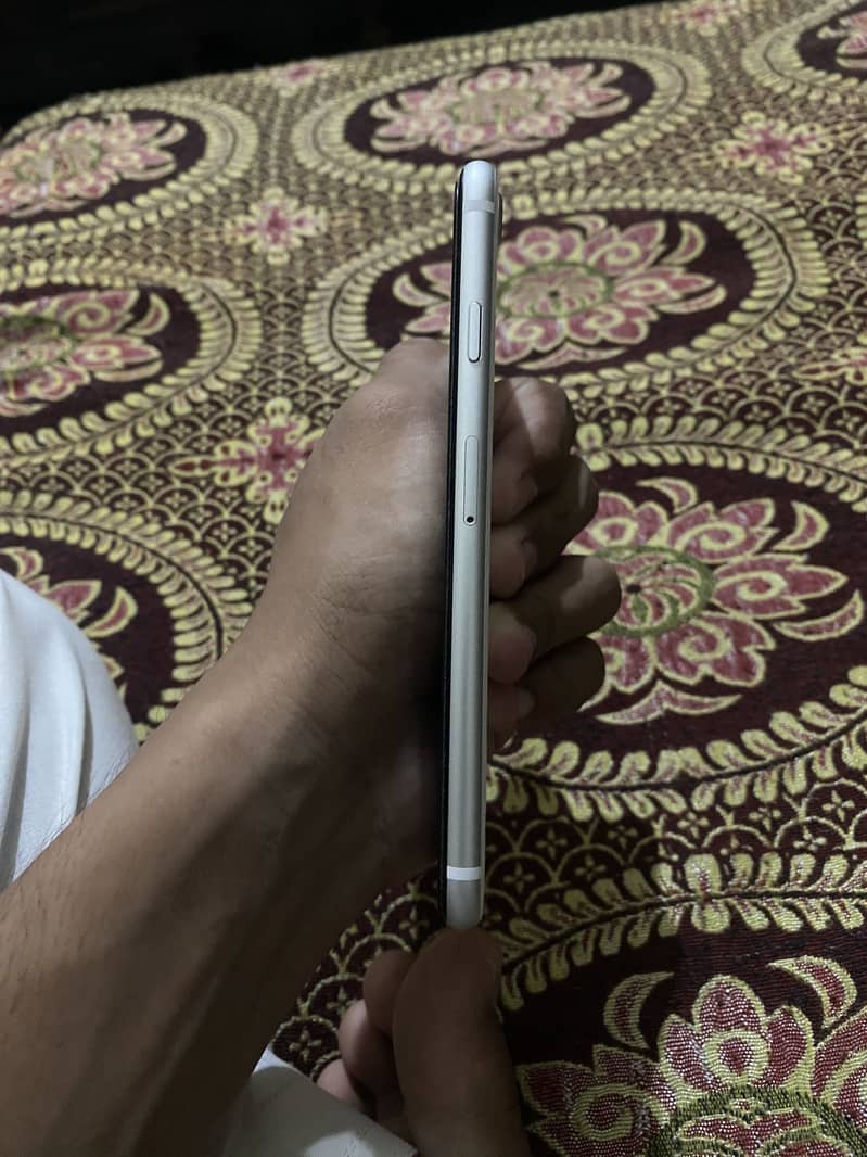 Apple iPhone SE 2