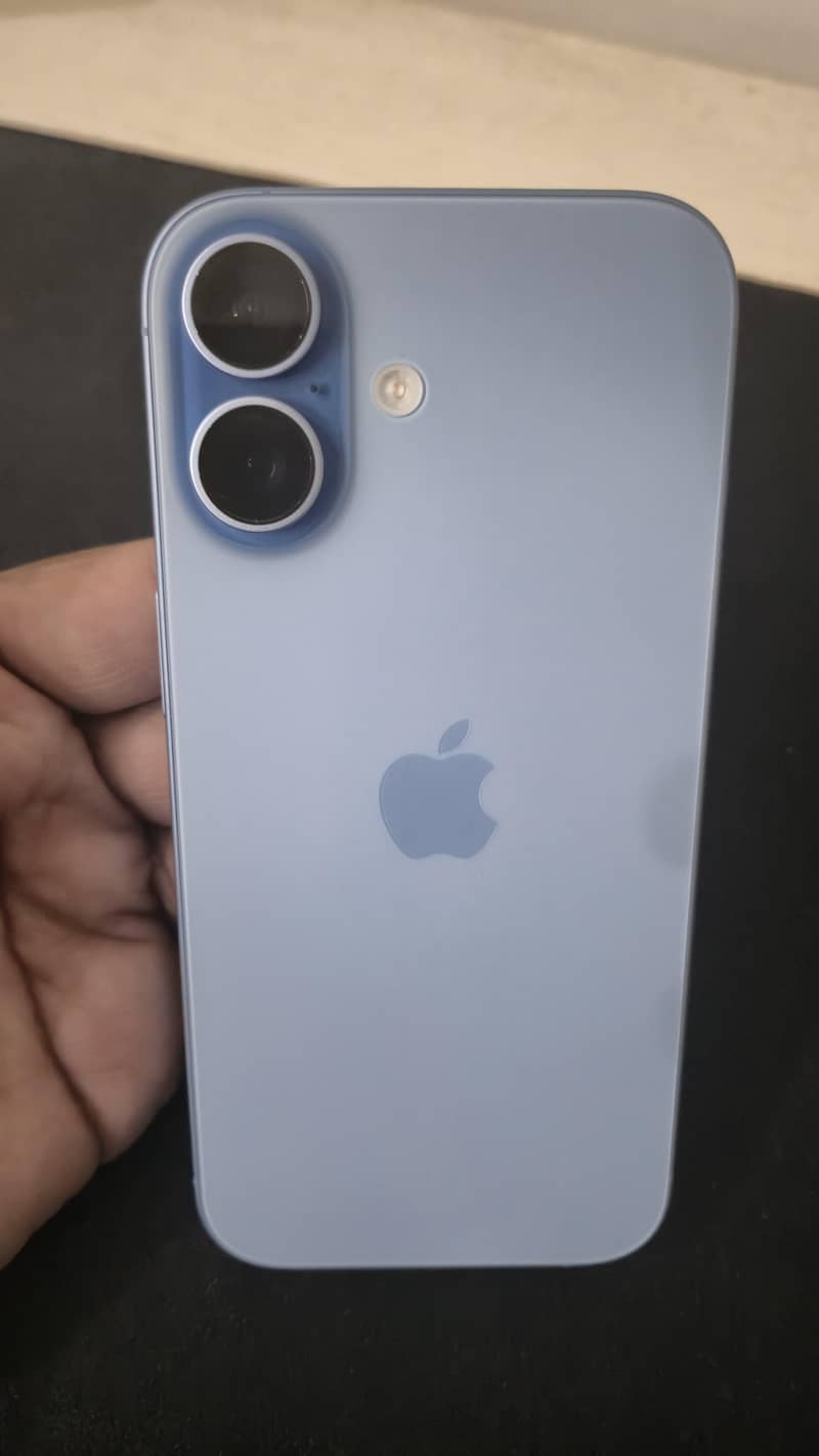 Apple iPhone 17 0