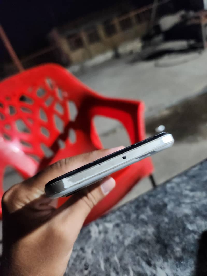 Tecno CAMON 18T 1