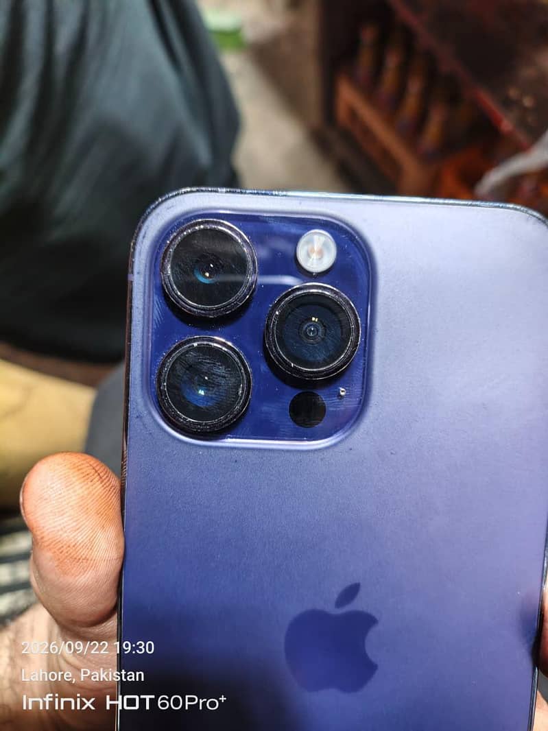 Apple iPhone 14 Pro Max 4