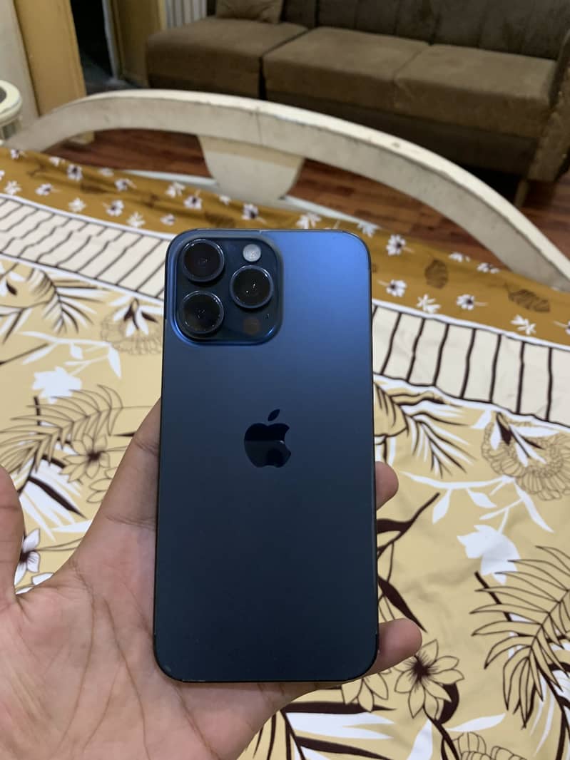 Apple iPhone 15 Pro Max 5