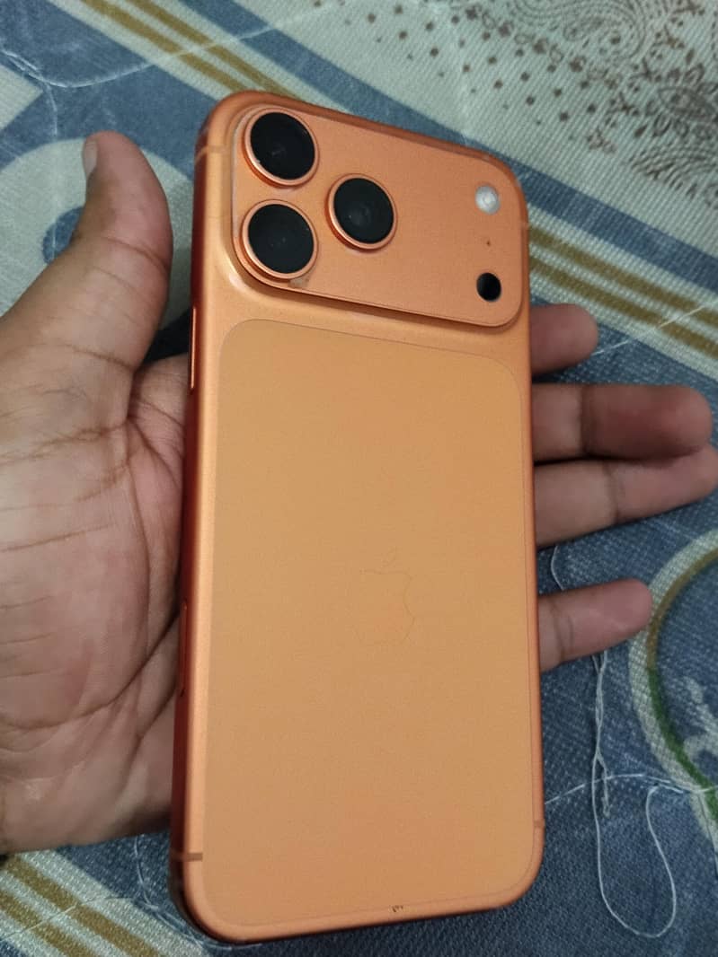 Apple iPhone 17 Pro Max 0