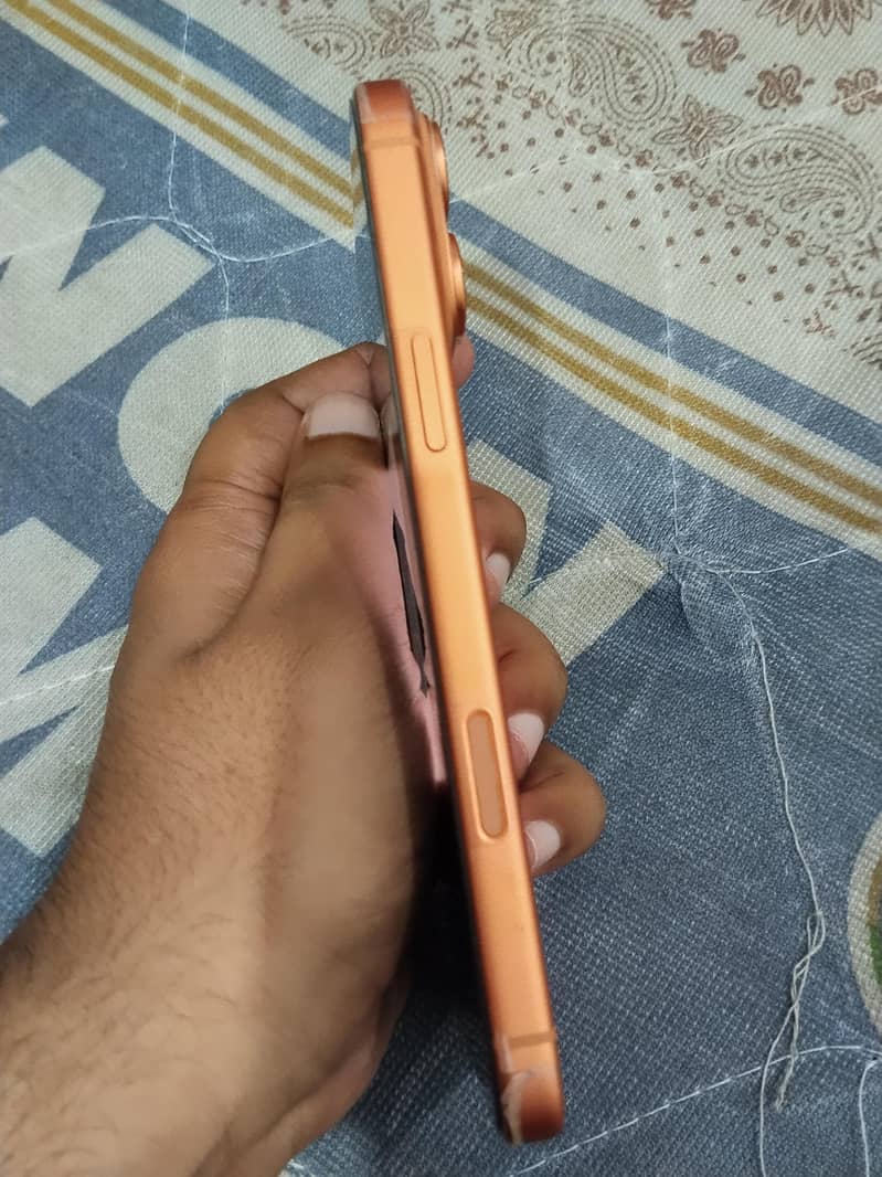Apple iPhone 17 Pro Max 1