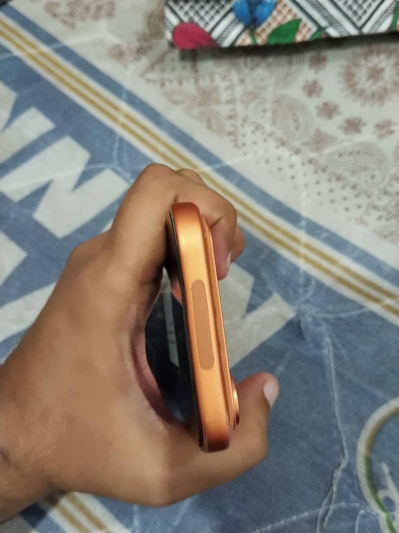 Apple iPhone 17 Pro Max 2