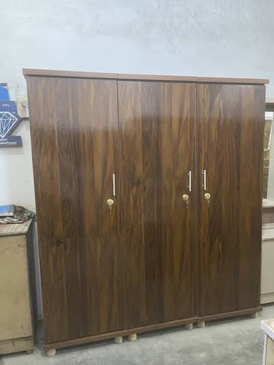 Jumbo 3 Door Sheesham Almari 6x6 Feet |