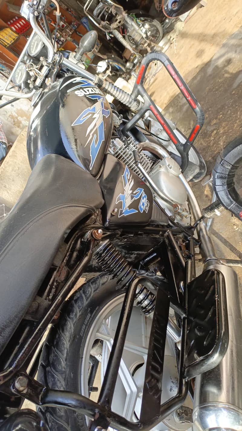 Suzuki 4