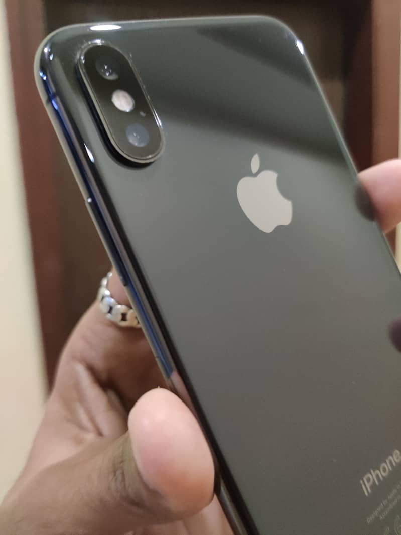 Apple iPhone XS 3