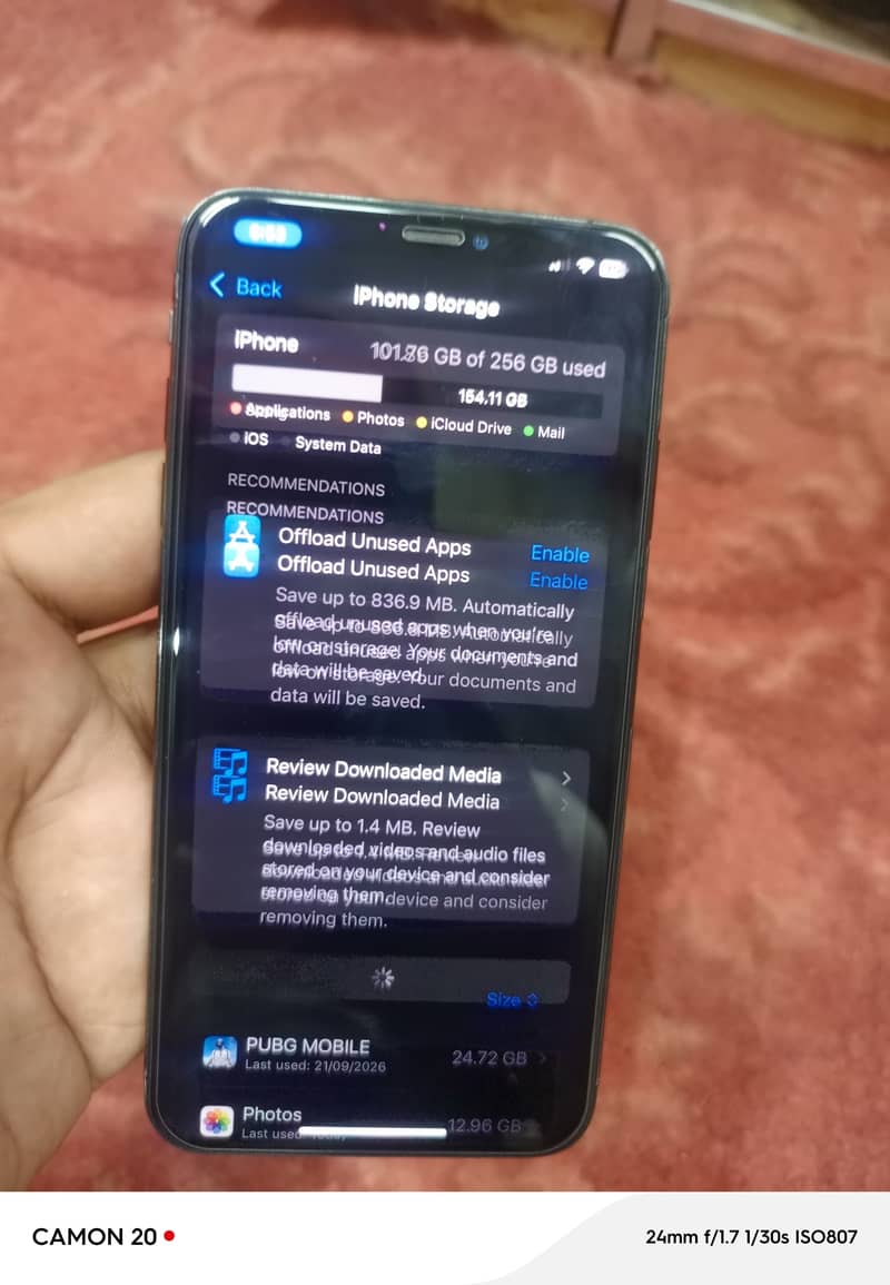Apple iPhone Xs max 9