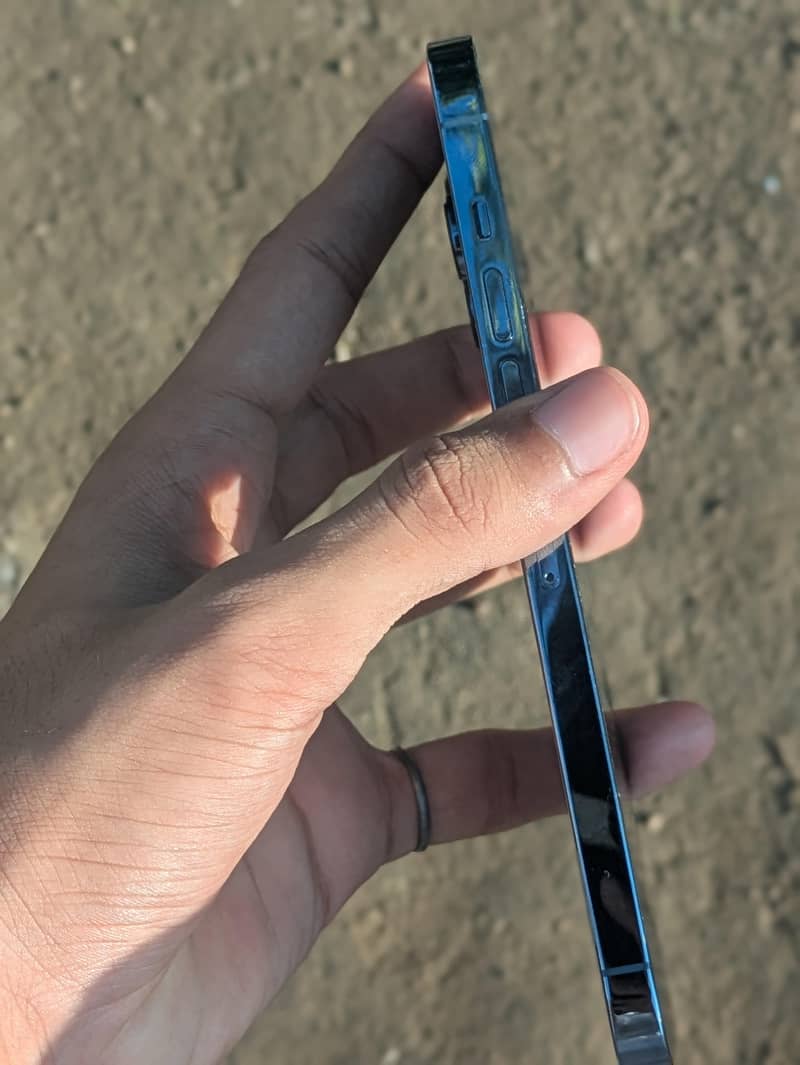Apple iPhone 13 Pro Max 6