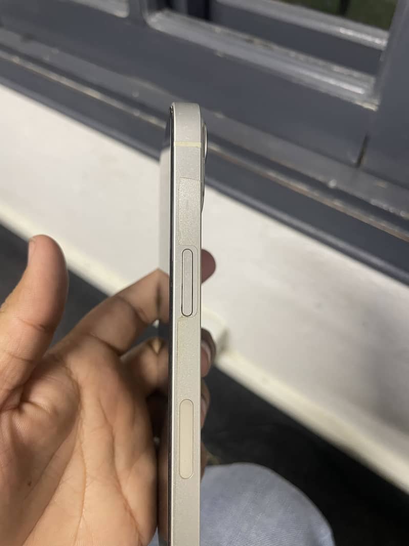 Apple iPhone 13 3