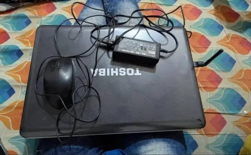 laptop Toshiba 2