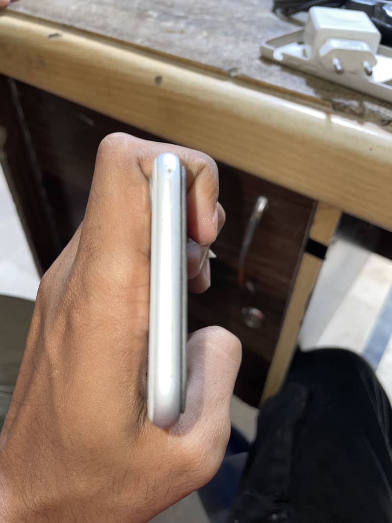 Apple iPhone SE 5