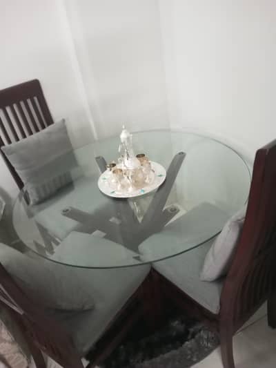 Habitt Dining Table