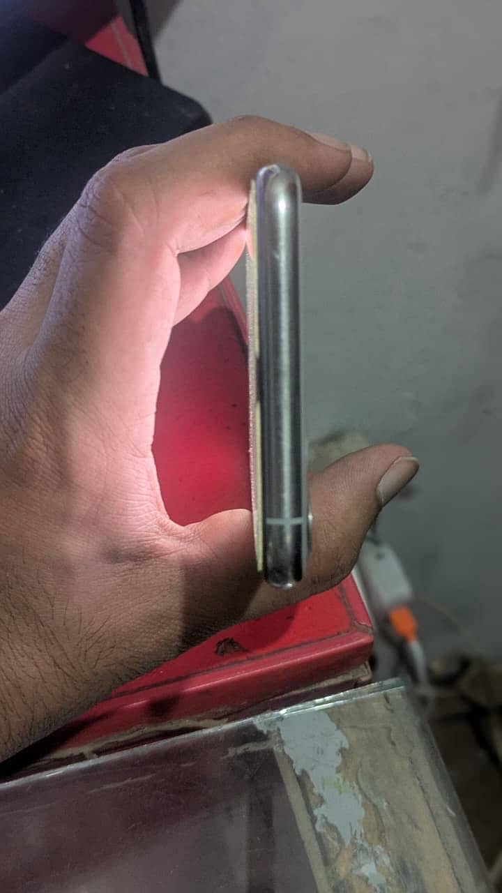 Apple iPhone 11 Pro Max 3