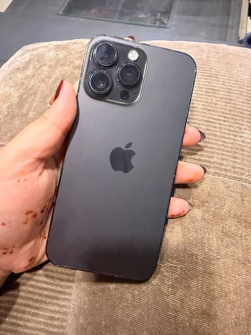Apple iPhone 14 Pro Max 0