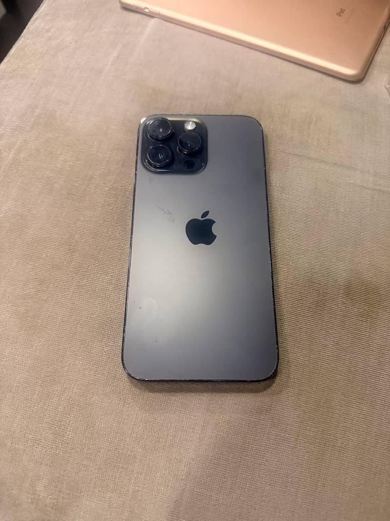 Apple iPhone 14 Pro Max 3