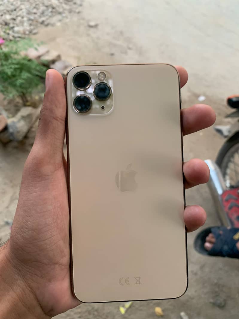 Apple iPhone 11 Pro Max 0